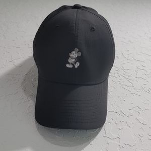 Black Nike & Disney Mickey Mouse collaboration baseball cap
